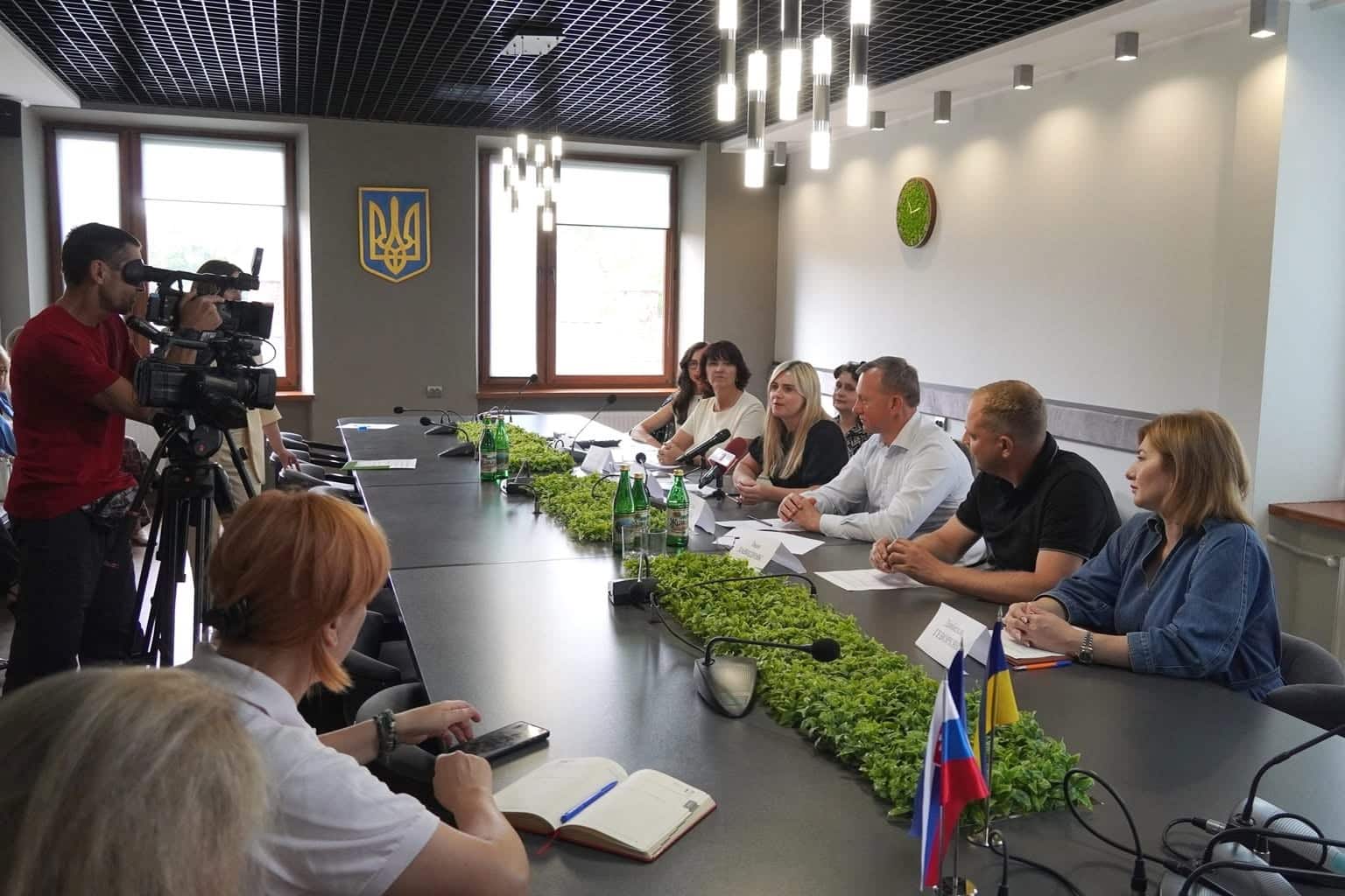Ужгород долучився до міжнародного екопроєкту WeCaRe: заклади освіти – в центрі екологічних змін