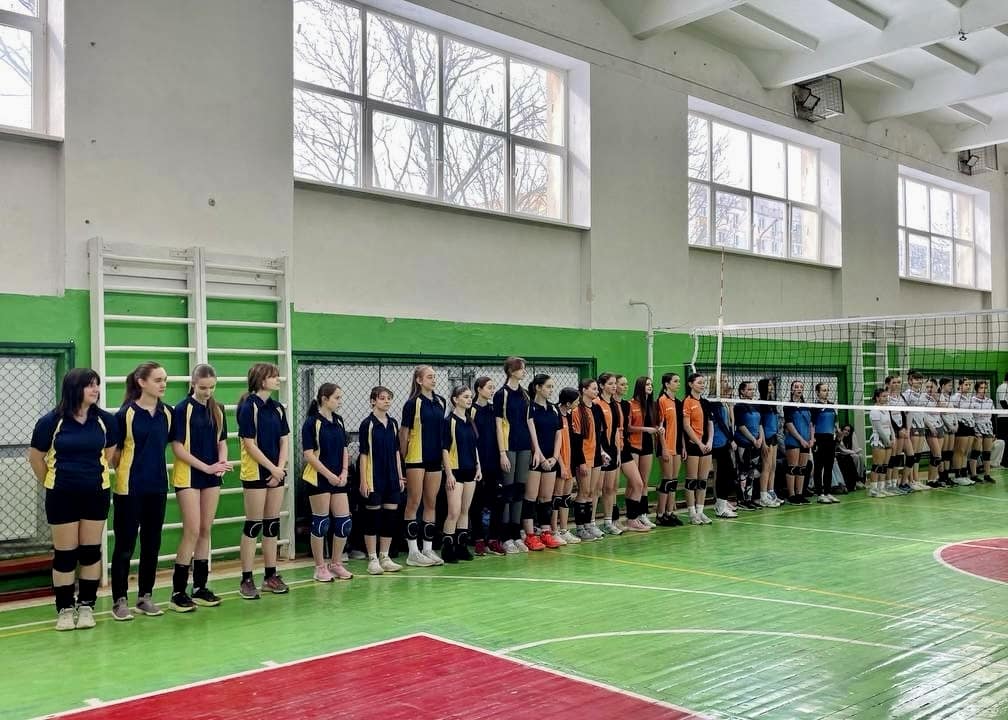 Завершилися спортивні змагання з волейболу серед команд дівчат 9-11 класів 