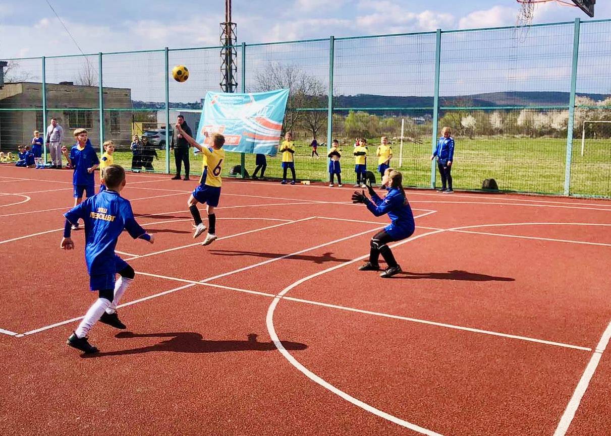 Визначено переможців змагань з масового спорту серед команд 1-4 класів