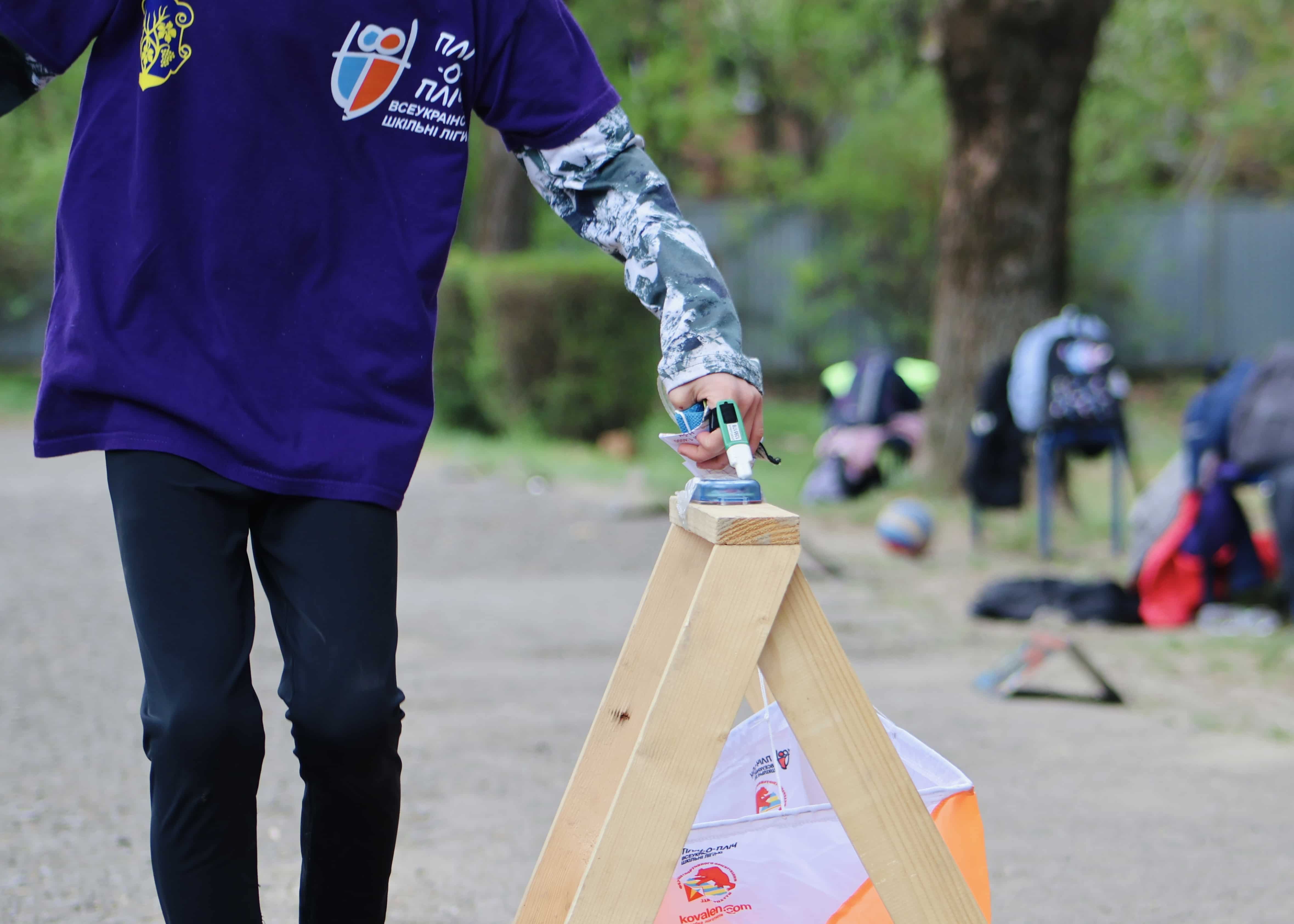 Визначено найкращі команди зі спортивного орієнтування серед учнів 5-9 класів